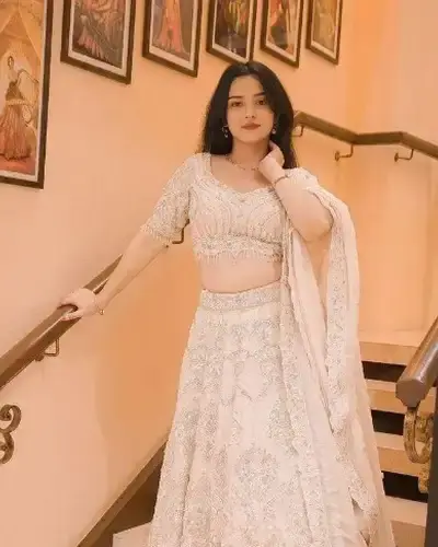 Escort Arcot